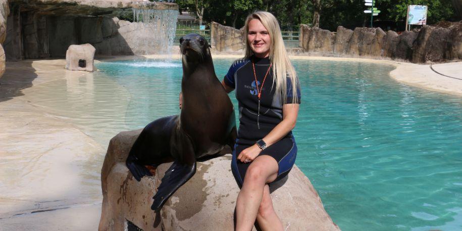 Blackpool Zoo keeper secures prestigious Fellowship